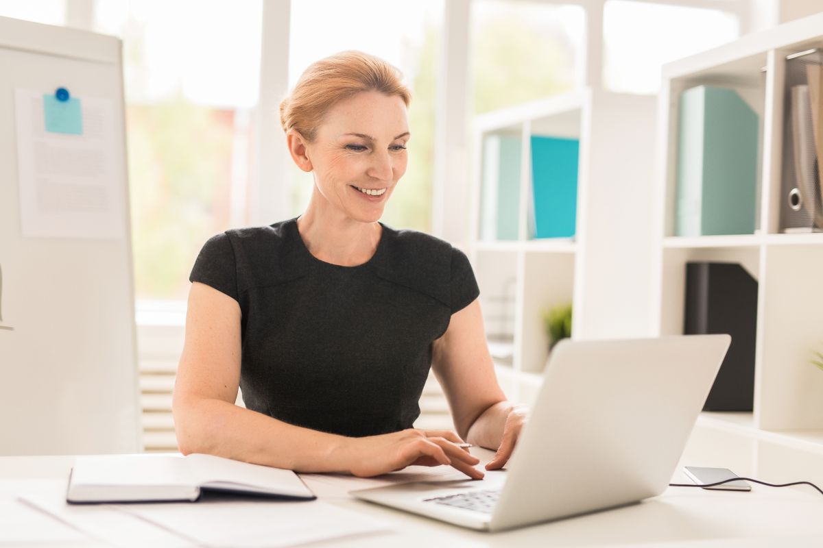 Femme facturation électronique ERP