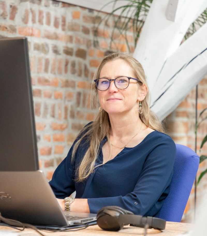 Julie Mensier Responsable commerciale et marketing Adekia